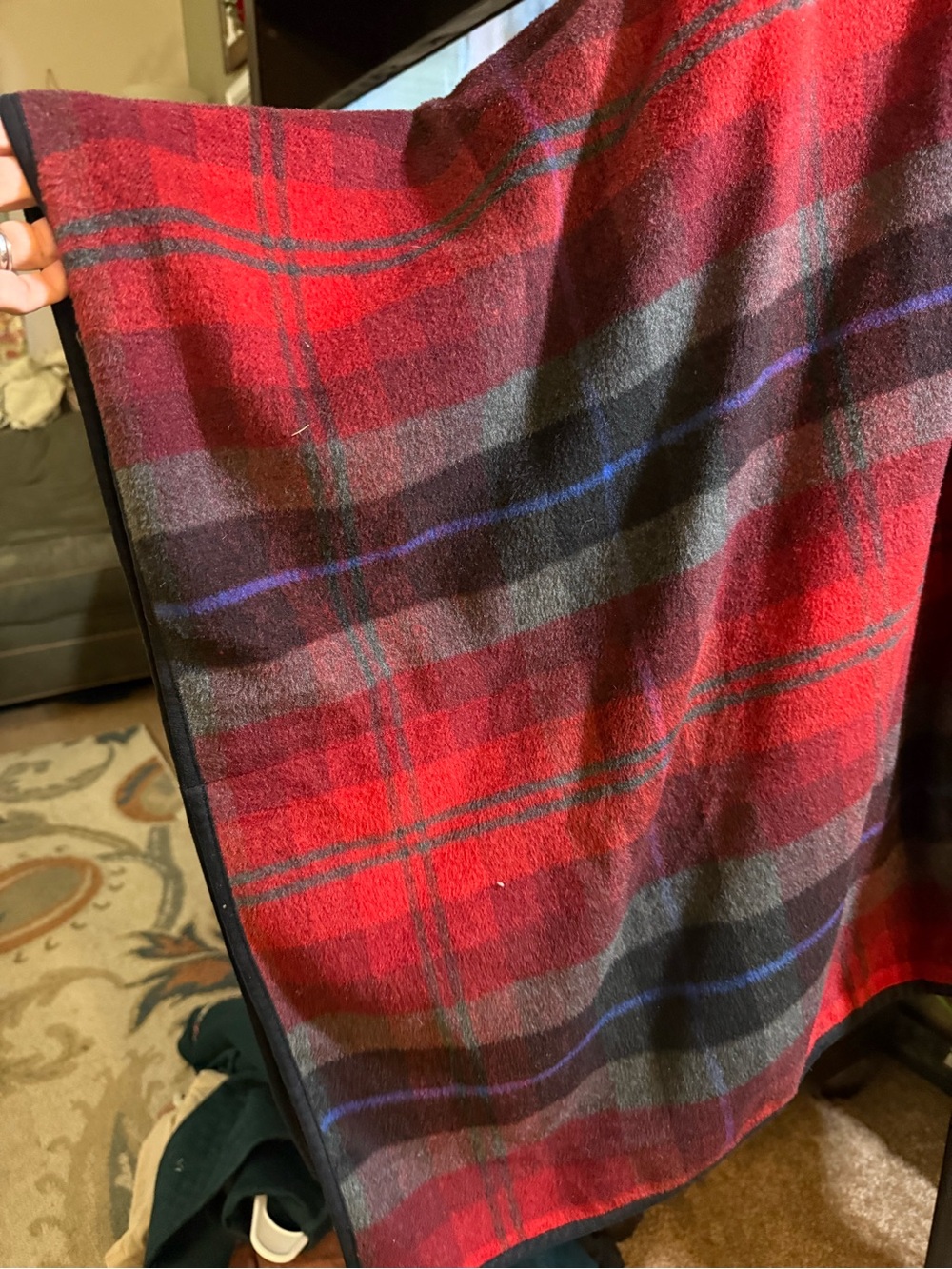 Cape/Poncho - Picture 2 of 4